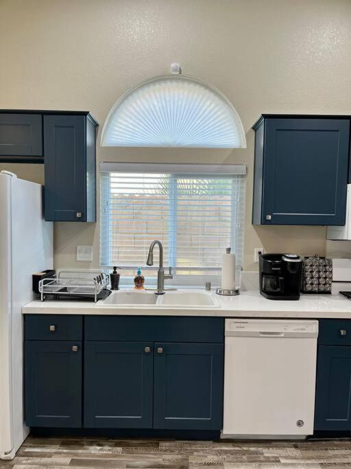 Family Fun Palm Springs/Coachella Entire House With Pool, Spa, Arcade Entertainment Oasis Villa Indio Ngoại thất bức ảnh